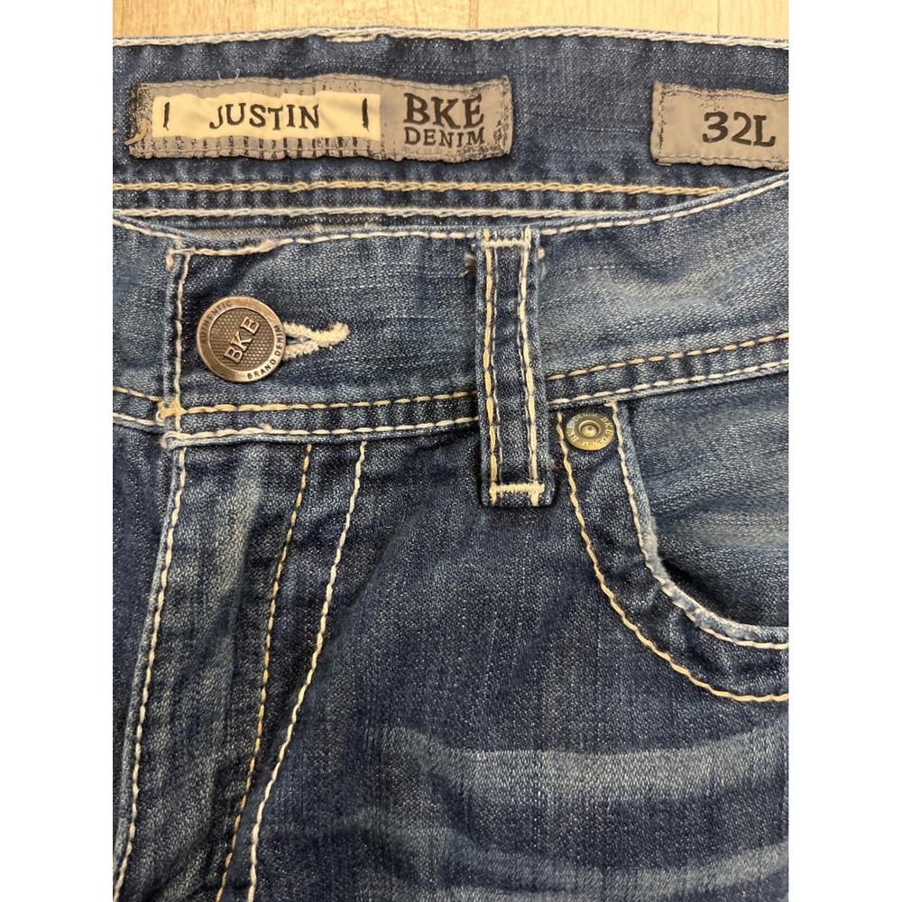 BKE Justin Straight Leg Jeans Mens 32L Medium Wash Contrast Stitch Denim
